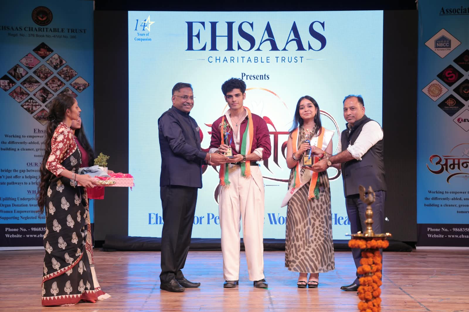 Fashion Jury Manak Malhotra and Riya Sharma