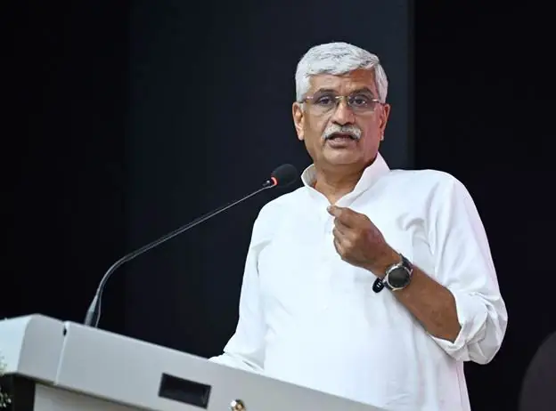 Gajendra Singh Shekhawat Opens NGMA’s Takshanam Exhibition, Showcasing Over 250 Works by 150 Artists photo 2