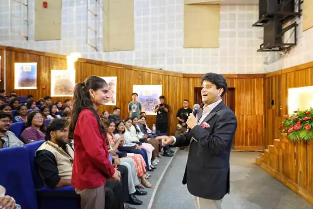 Scindia Engages Mizoram University Students in Outreach on Governance and Youth Participation photo 4