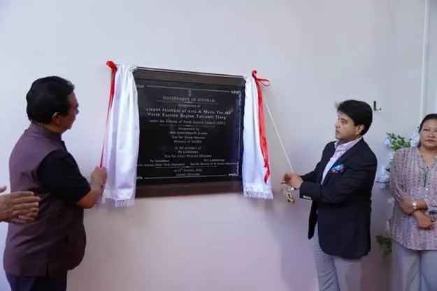 Scindia Inaugurates, Lays Foundation for ₹331 Crore Development Projects in Mizoram photo 2