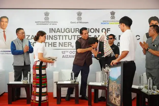 Scindia Inaugurates, Lays Foundation for ₹331 Crore Development Projects in Mizoram photo 3