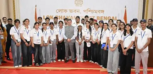 Uttarakhand Delegation Meets West Bengal Governor R. N. Ravi During Youth Sangam Phase VII Visit photo 2